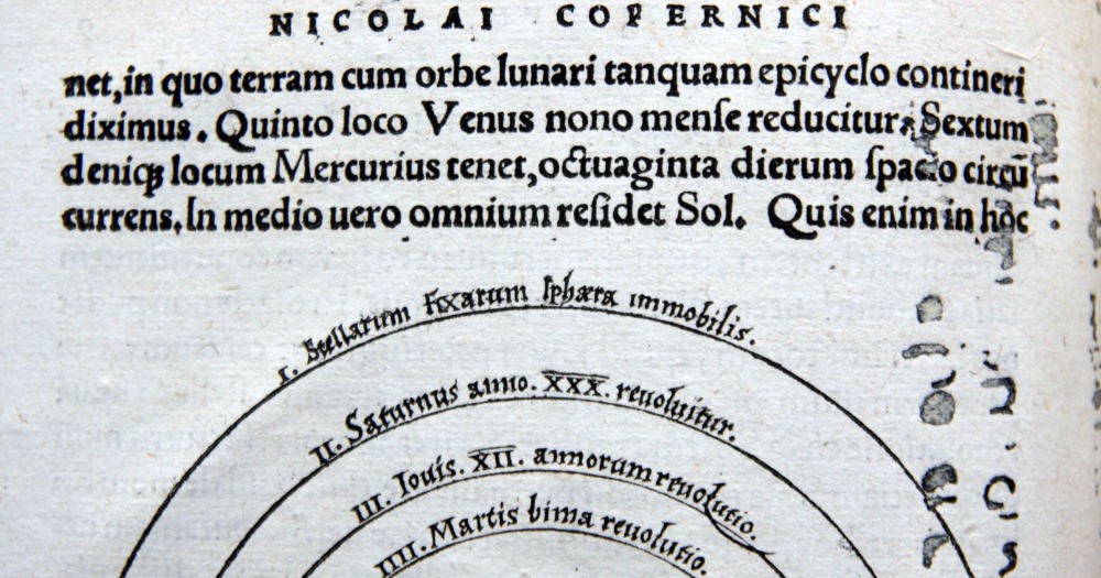 Zdjęcie jednej ze stron książki Mikołaja Kopernika "De revolutionibus"